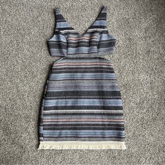 Venus Multi Color Tweed Cut Out Mini Dress With Fringe Hem, Size 6 - Picture 1 of 12